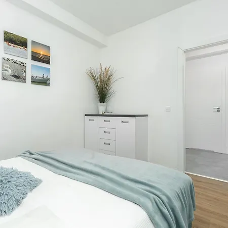 Apartment Niebieski C4 Pobierowo